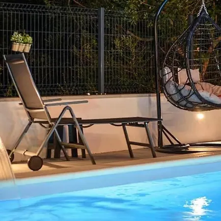 Lejlighed Spacious For 20 With Heated Pool And Stunning Views *