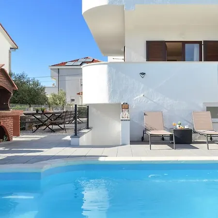 Spacious For 20 With Heated Pool And Stunning Views Lejlighed Trogir