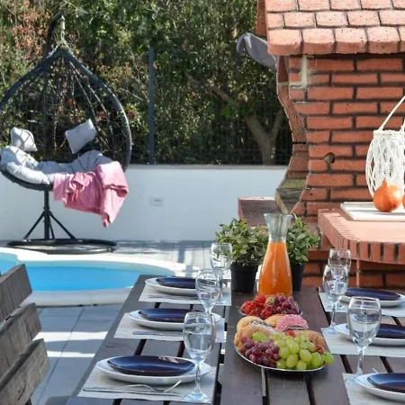 Appartamento Spacious For 20 With Heated Pool And Stunning Views *