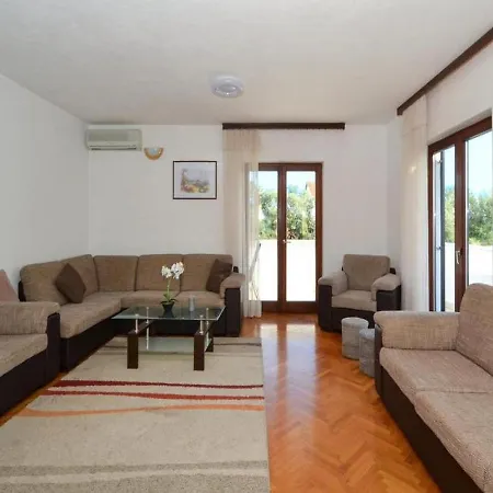 Spacious For 20 With Heated Pool And Stunning Views * Traù