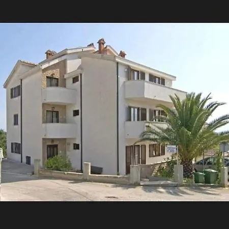 Spacious For 20 With Heated Pool And Stunning Views Lejlighed Trogir