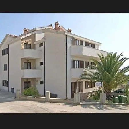شقة Spacious For 20 With Heated Pool And Stunning Views